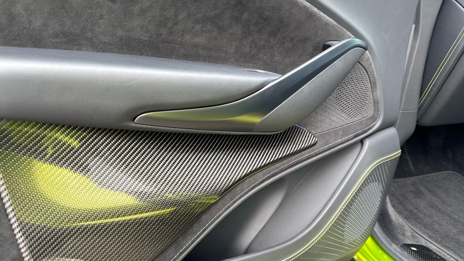 Used Aston Martin DBX 2023 for sale - 78070252: Photo 24