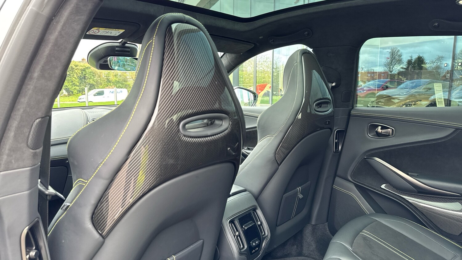 Used Aston Martin DBX 2023 for sale - 78070252: Photo 25