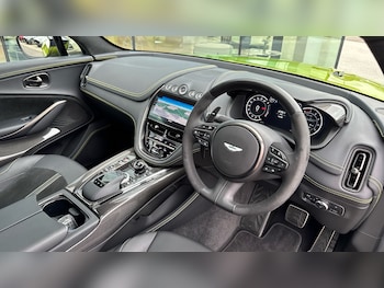 Used Aston Martin DBX 2023 for sale - 78070252: Photo