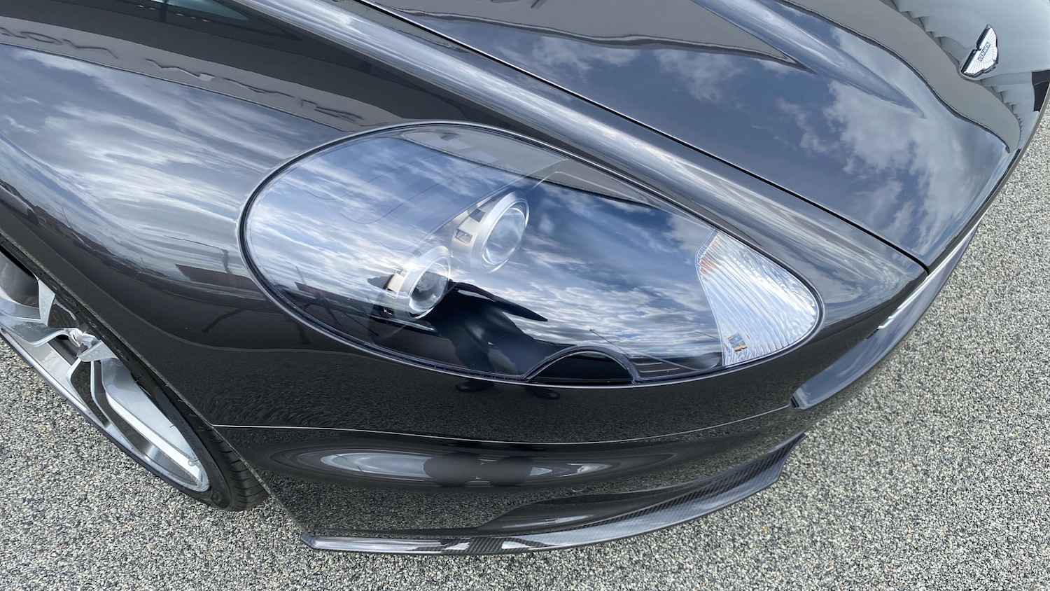 Used Aston Martin DBS for sale - 77329011: Photo 14