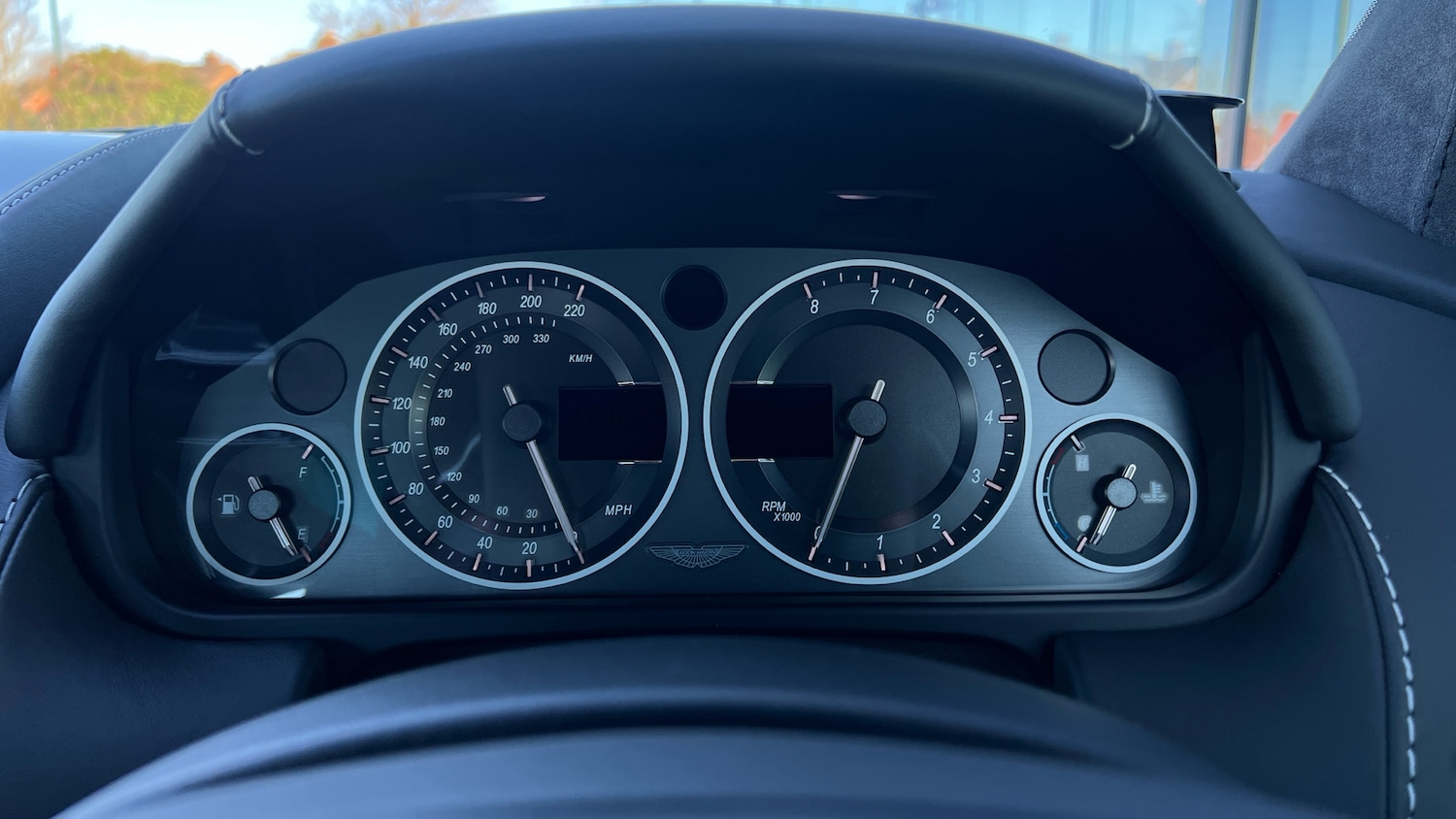 Used Aston Martin DBS for sale - 77329011: Photo 6