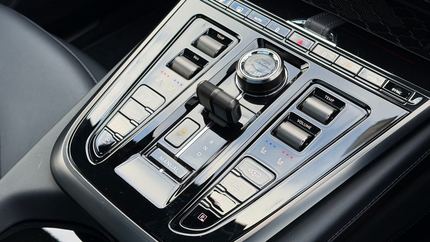 Used Aston Martin DBX 2024 for sale - 78182500: Photo 18