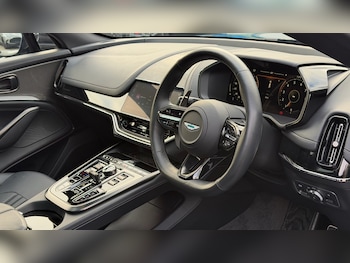 Used Aston Martin DBX 2024 for sale - 78182500: Photo