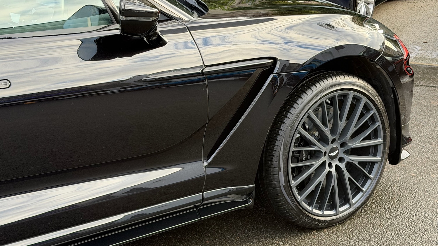 Used Aston Martin DBX 2024 for sale - 78182500: Photo 9