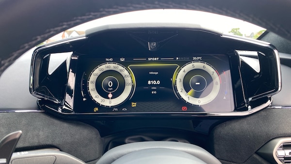 Used Aston Martin Vantage 2024 for sale - 74859386: Photo 6