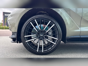 Used Aston Martin DBX 2024 for sale - 78620670: Photo