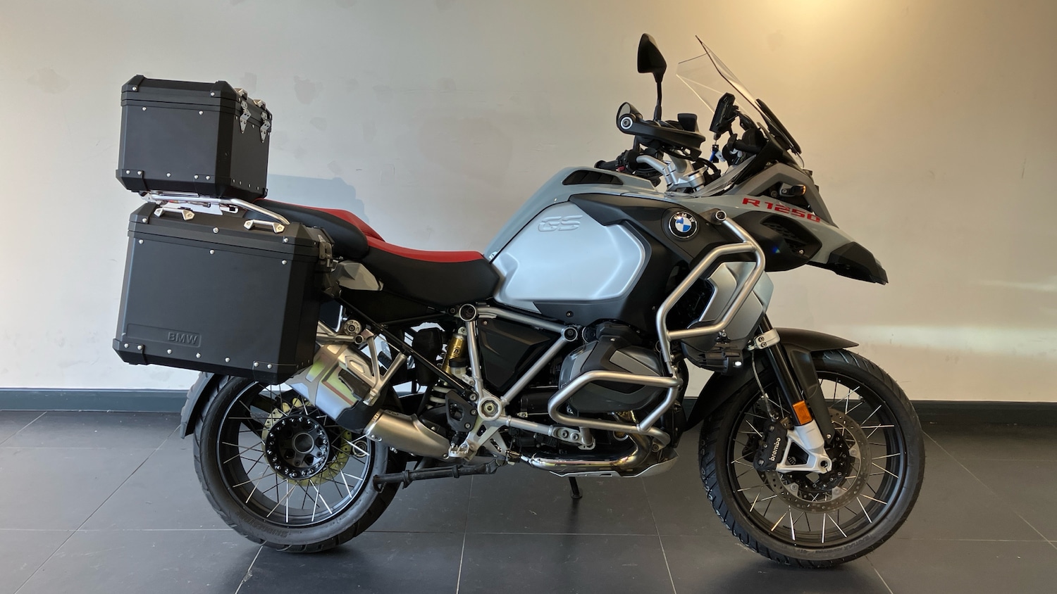 Used BMW R1250 2022 for sale - 78873219: Photo 2