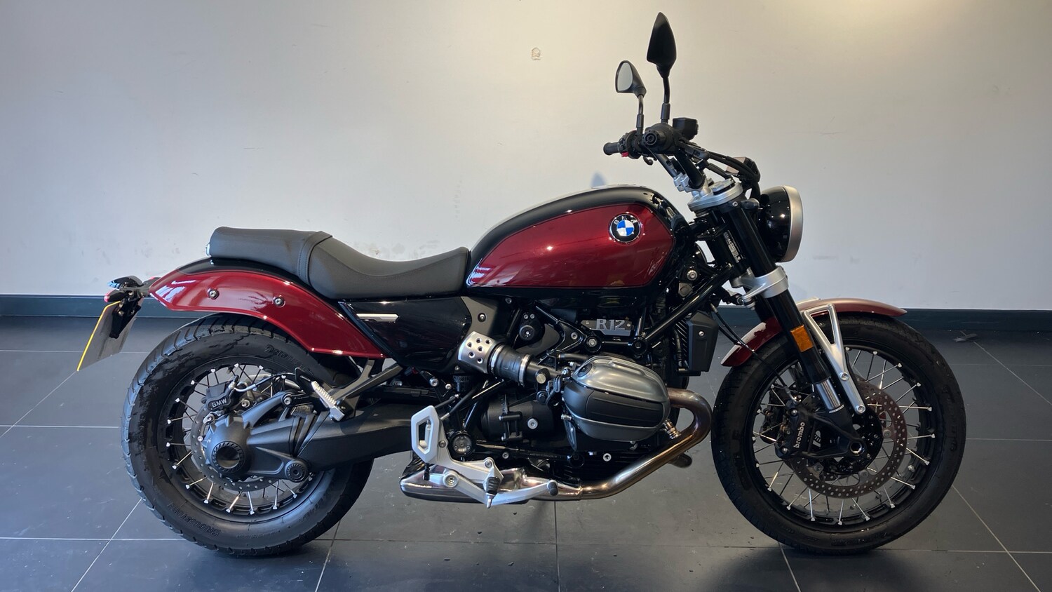 BMW R12