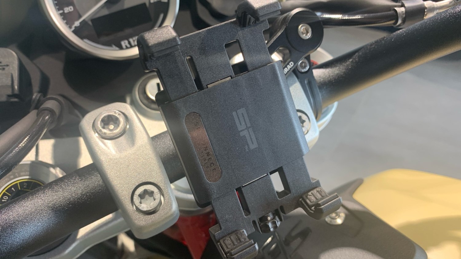 2025 BMW R12 BMW R12 GS (25MY) DUEL Petrol Manual - Picture 12 of 24