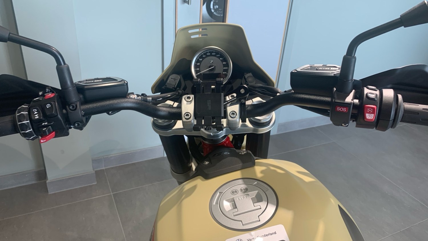 2025 BMW R12 BMW R12 GS (25MY) DUEL Petrol Manual - Picture 3 of 24