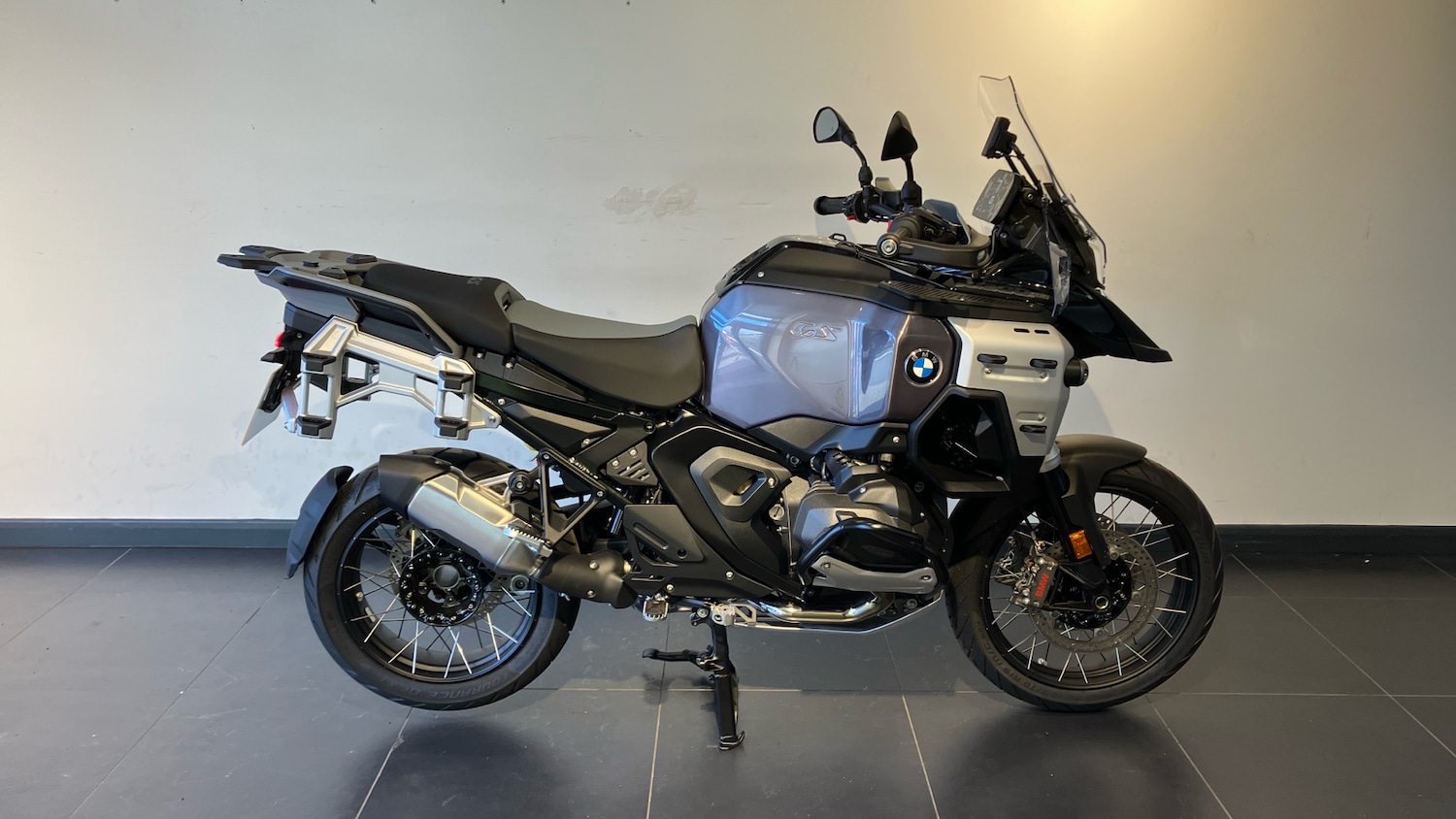 BMW R1300