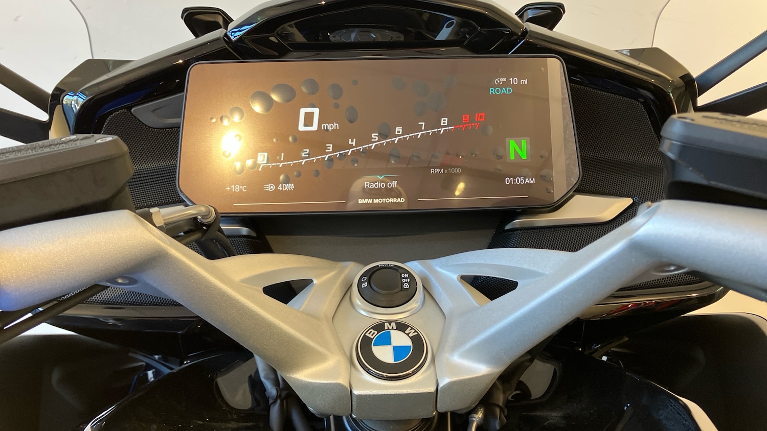 BMW K1600