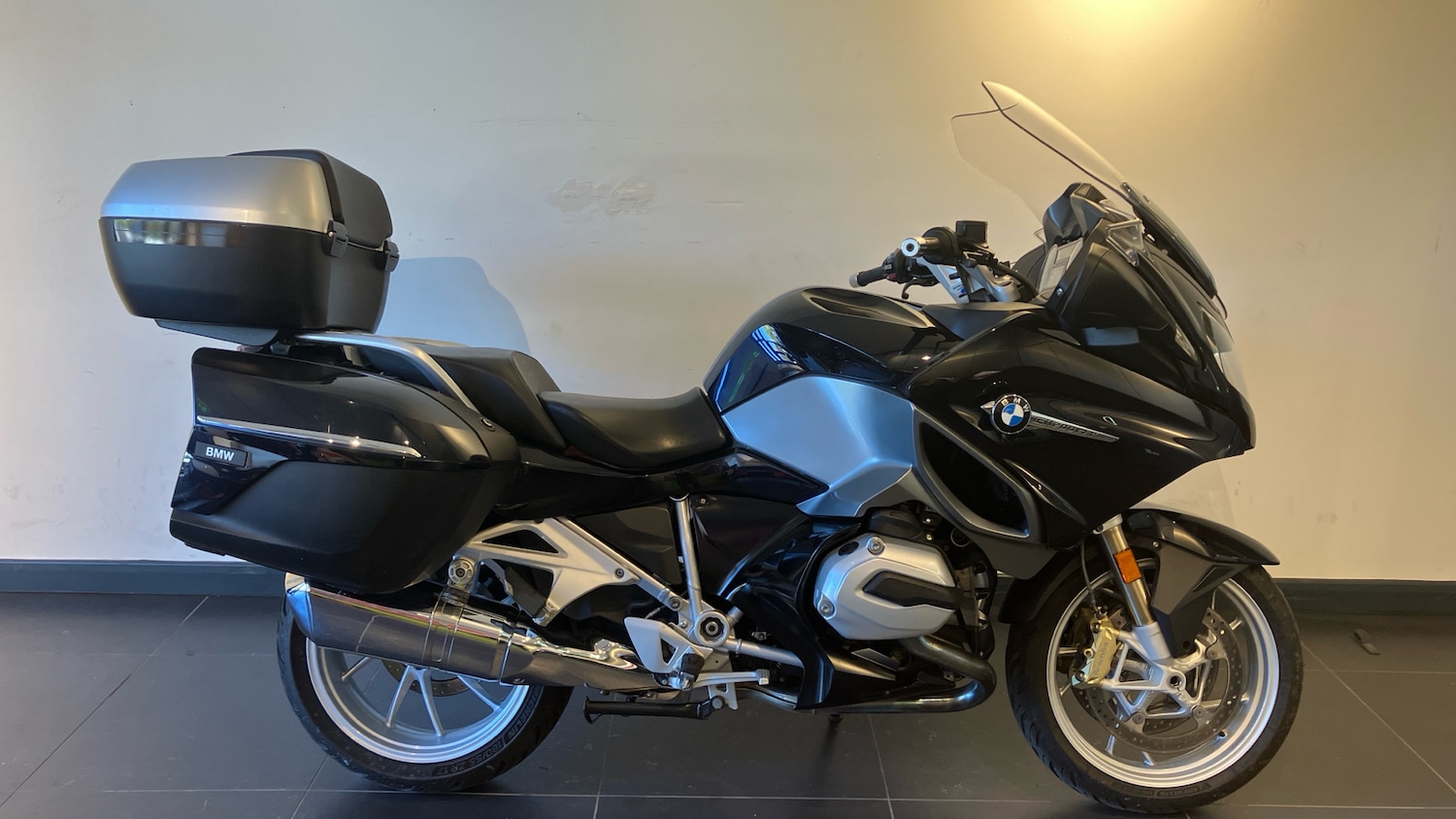 Used BMW R1200 2018 for sale - 78414599: Photo 2