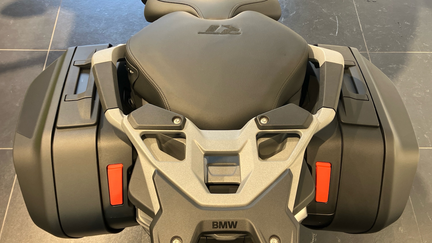 BMW R1300