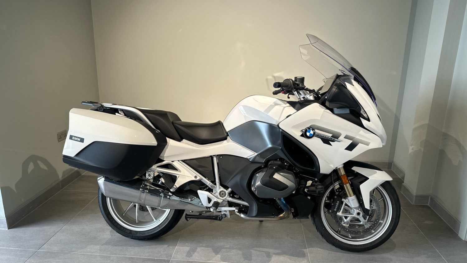 2024 BMW R1250 BMW R1250 RT LE TOURER Petrol Manual - Picture 5 of 10