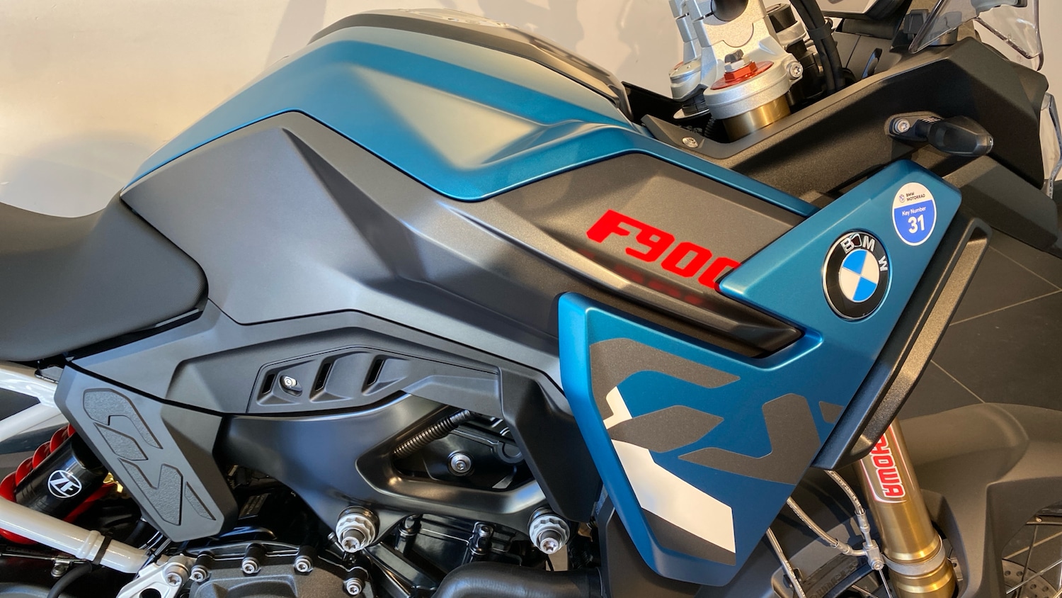 BMW F 900 GS