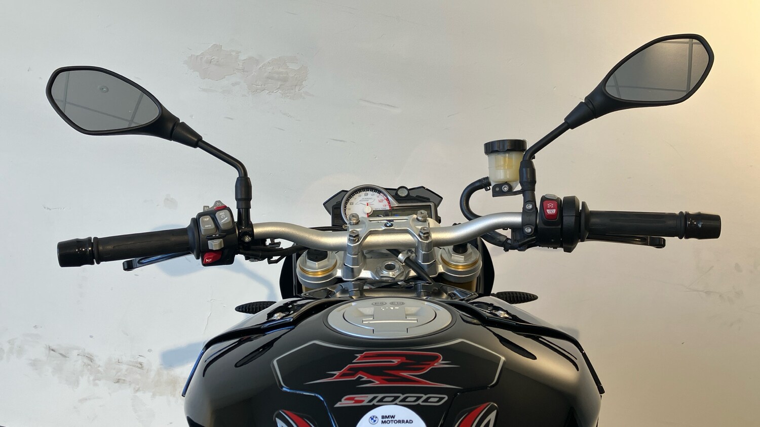 BMW S1000