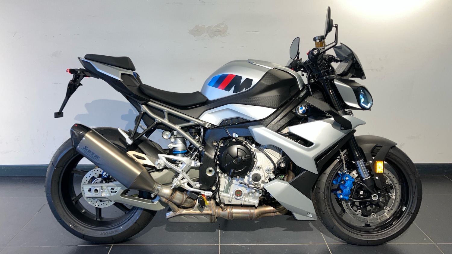 Used BMW M 2026 for sale - 78389123: Photo 2
