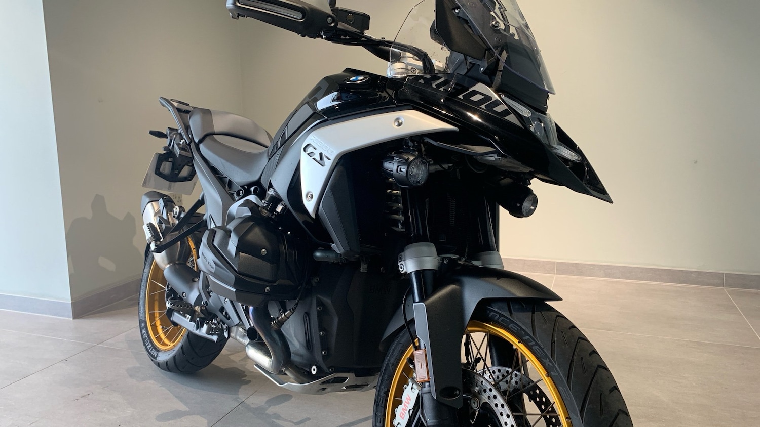 2024 BMW R1300 24 Model Year BMW R1300 GS TE DUEL Petrol Manual - Picture 1 of 24