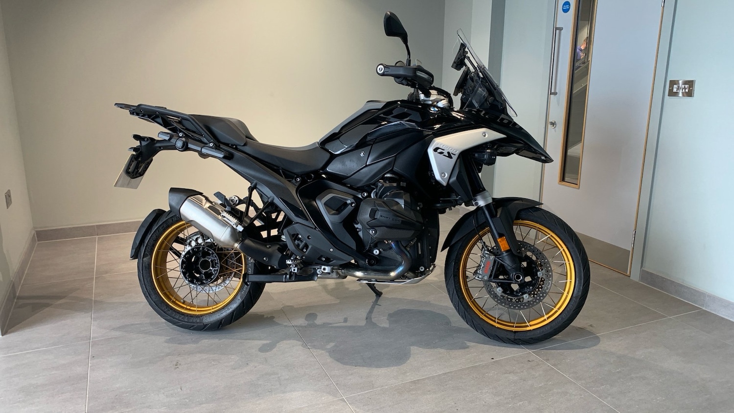 2024 BMW R1300 24 Model Year BMW R1300 GS TE DUEL Petrol Manual - Picture 2 of 24