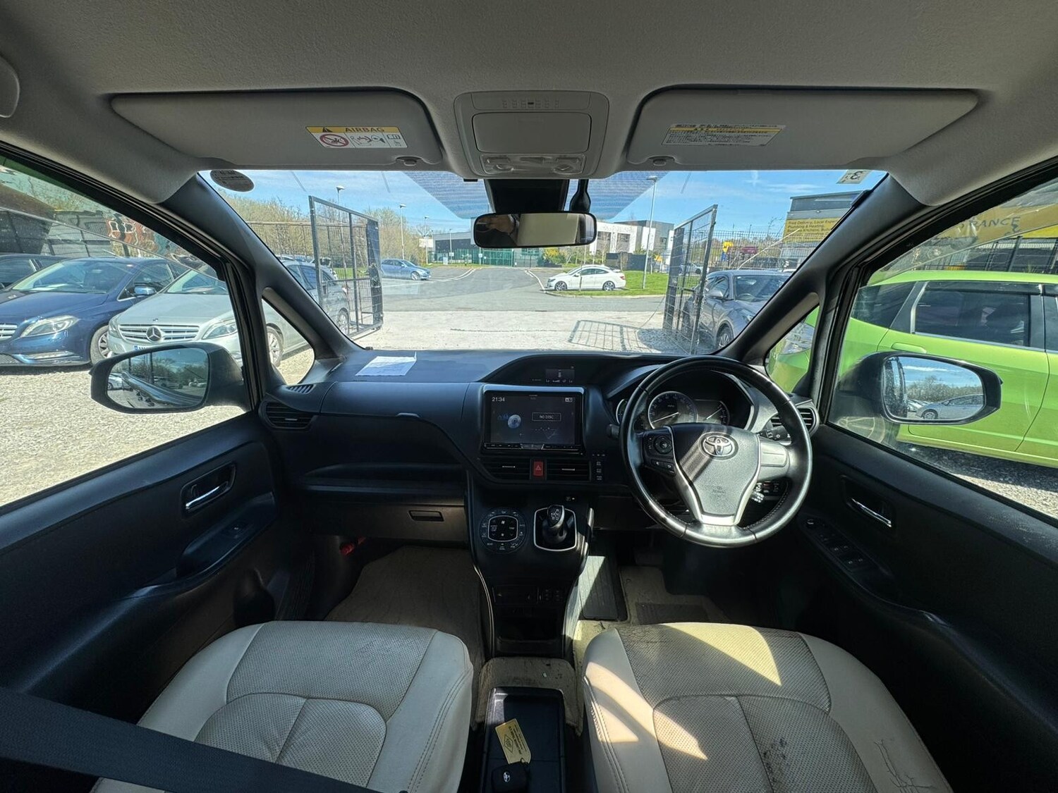 Used Toyota Voxy for sale - 78154805: Photo 12