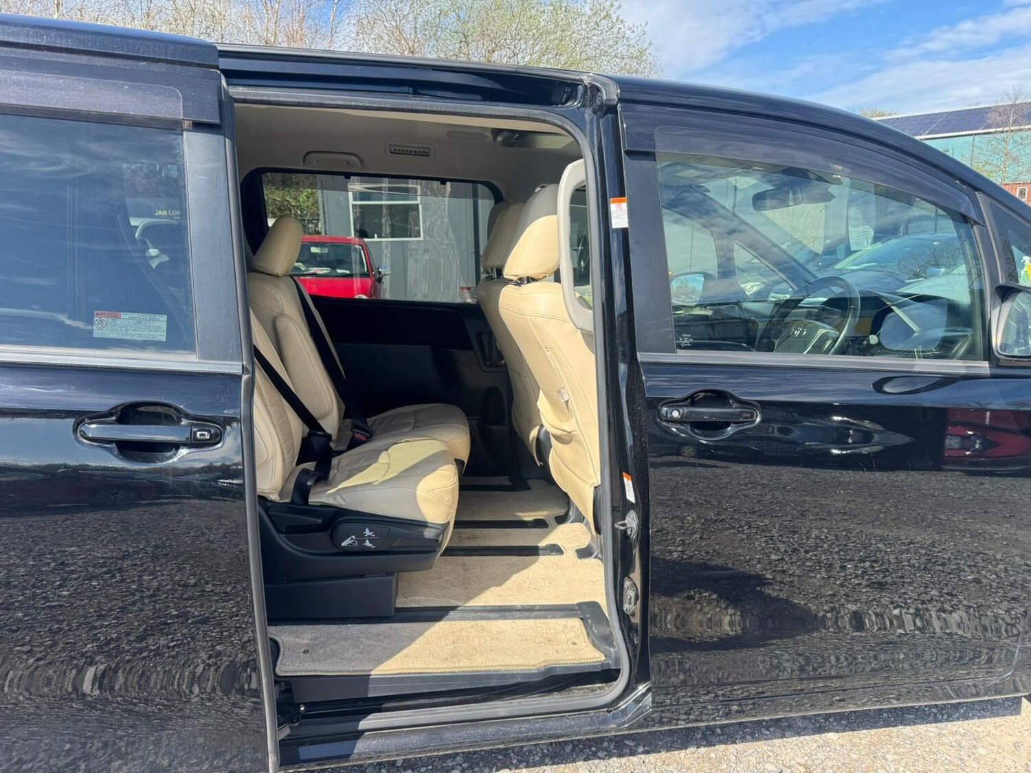 Used Toyota Voxy for sale - 78154805: Photo 14