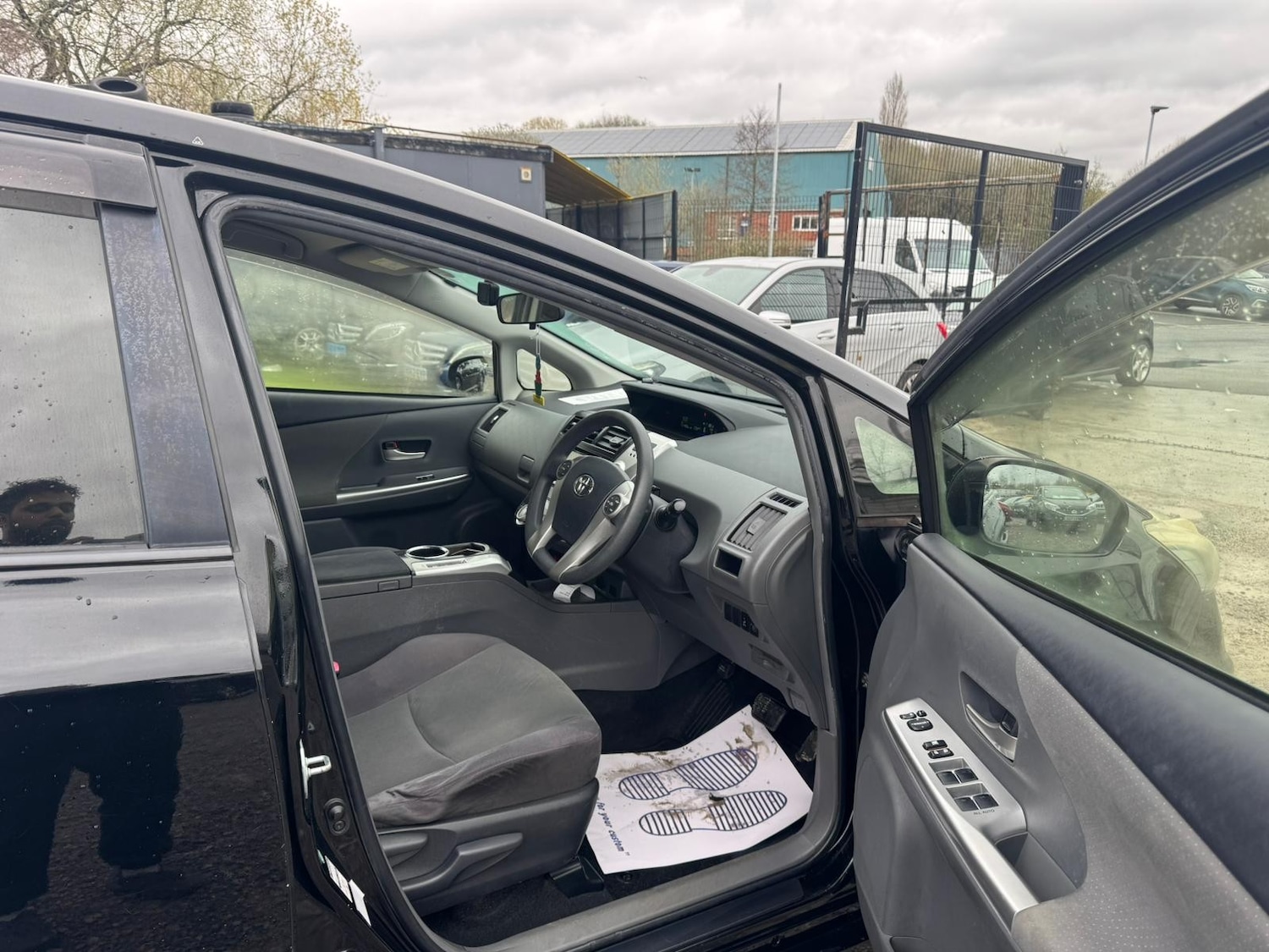 Used Toyota Prius+ 2026 for sale - 78039448: Photo 11