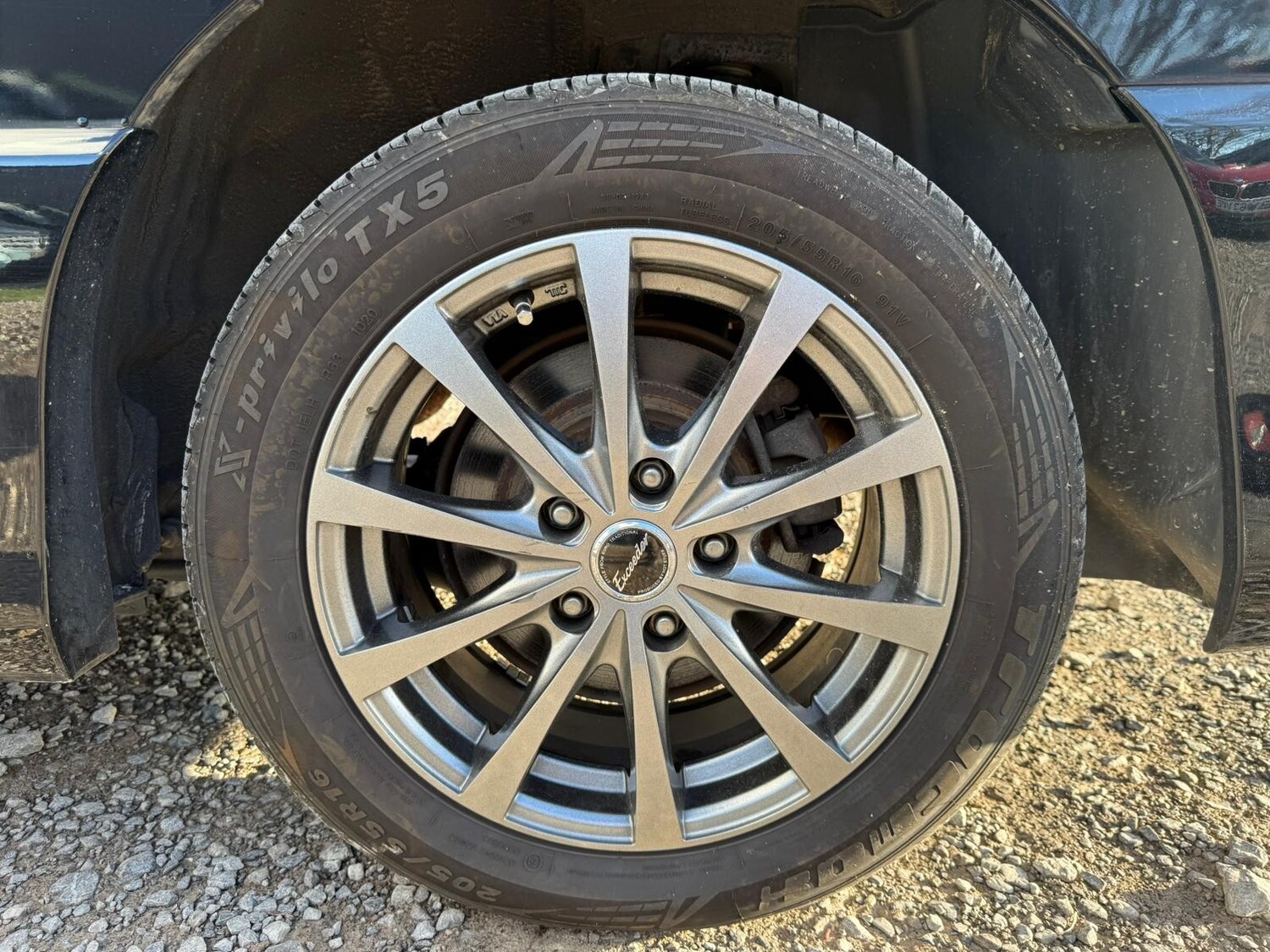 Used Nissan Serena for sale - 77708588: Photo 22