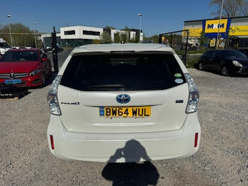 Used Toyota Prius+ 2014 for sale - 78377861: Photo