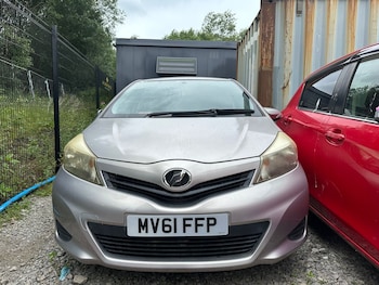 Used Toyota Vitz 2012 for sale - 75160209: Photo
