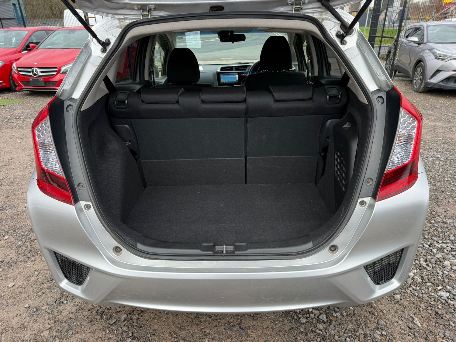 Used Honda Fit for sale - 77327262: Photo 16