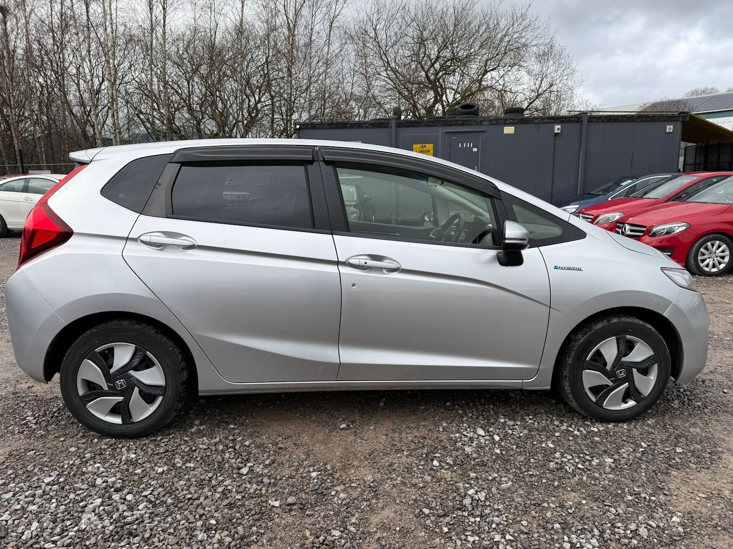 Used Honda Fit for sale - 77327262: Photo 2