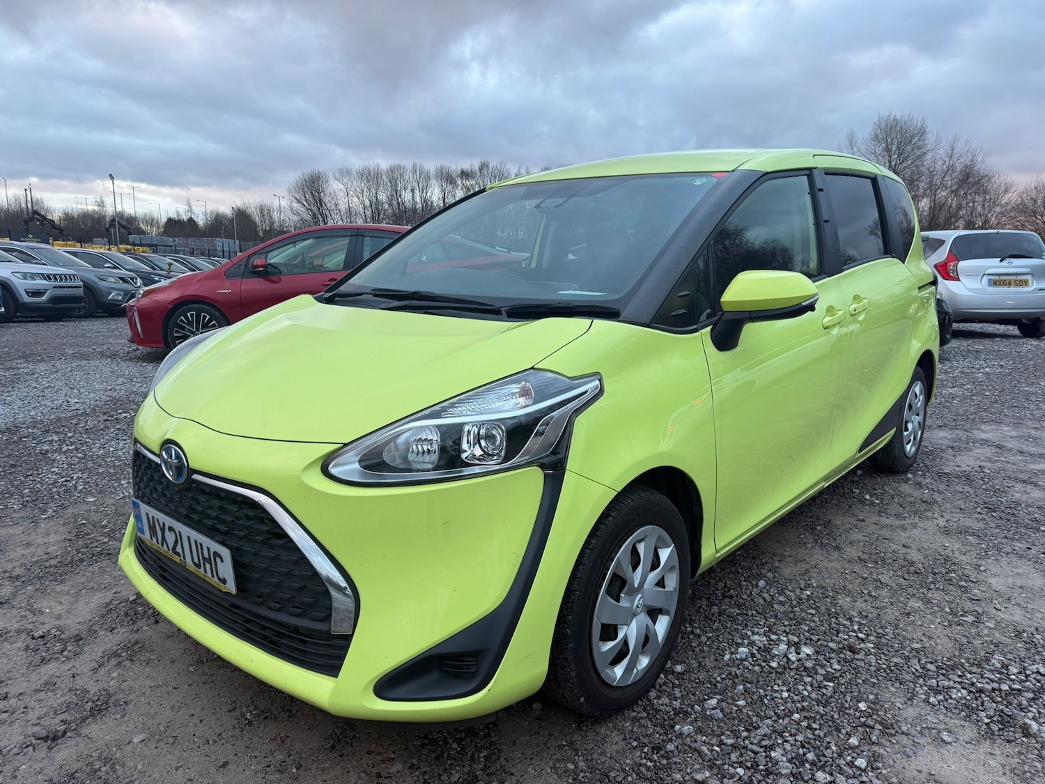 Used Toyota Sienta for sale - 77241482: Photo 9