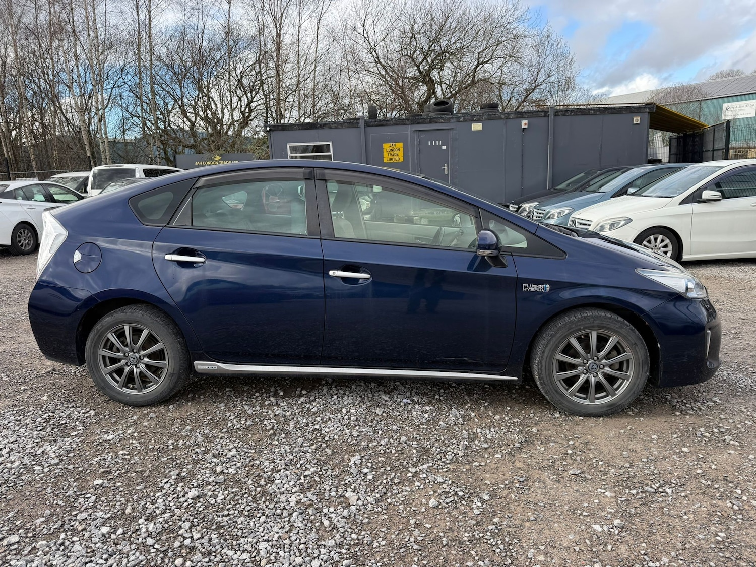 Used Toyota Prius for sale - 77708587: Photo 2