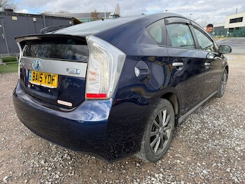 Used Toyota Prius 2015 for sale - 77708587: Photo