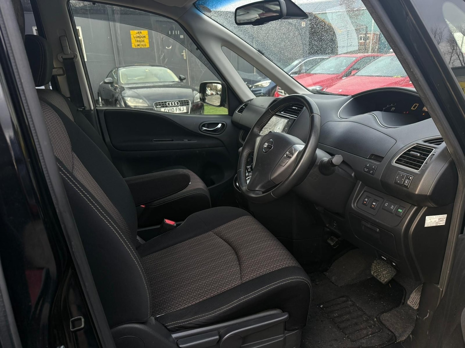 Used Nissan Serena 2026 for sale - 77483288: Photo 11