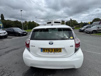 Used Toyota Aqua 2013 for sale - 79845338: Photo