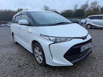 Used Toyota Estima 2017 for sale - 76534985: Photo