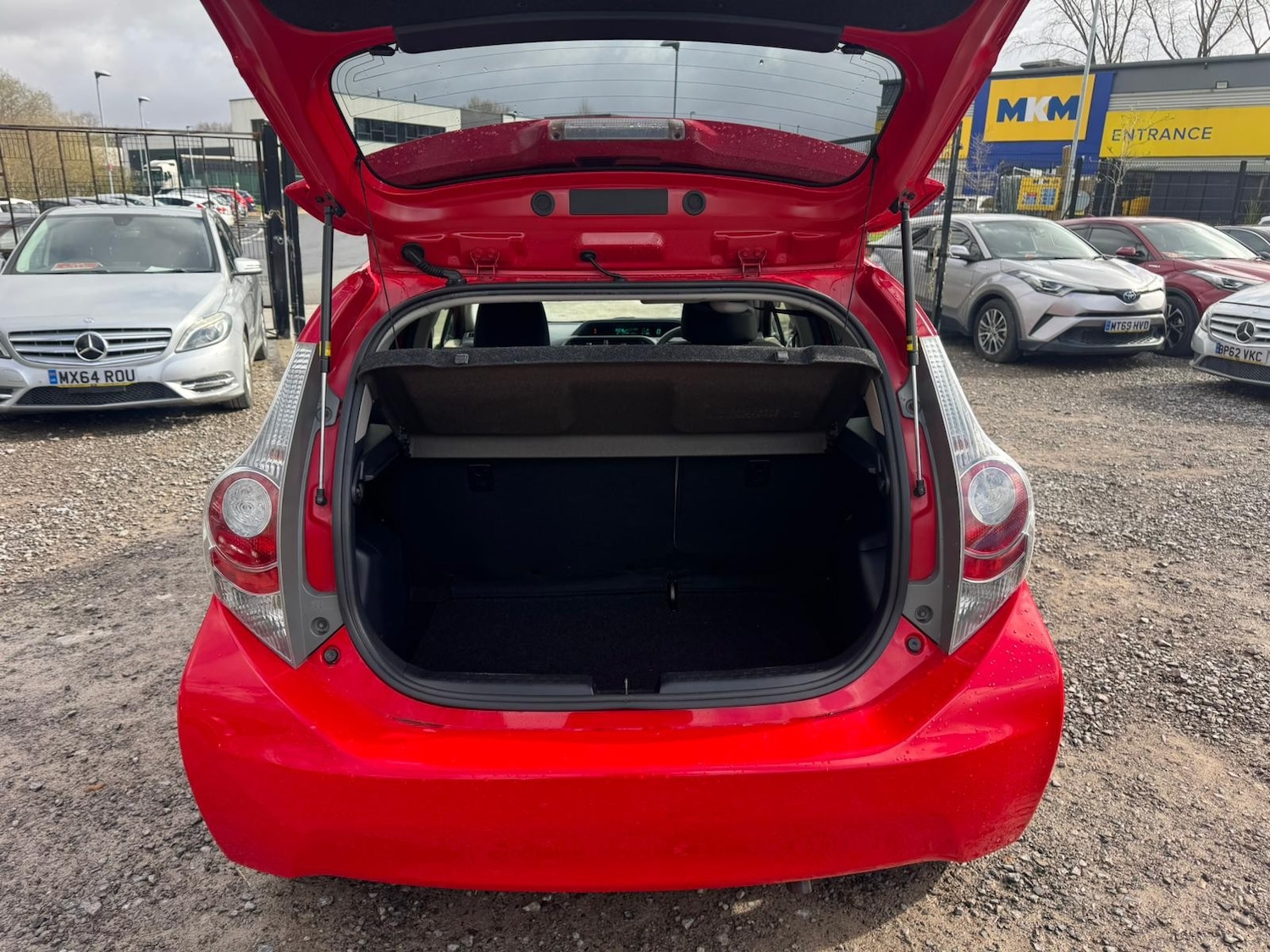 Used Toyota Aqua for sale - 78132118: Photo 16