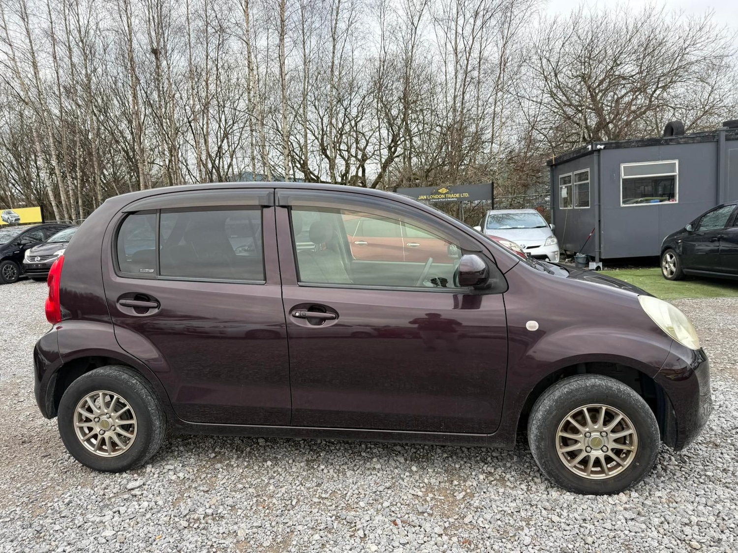 Used Toyota Passo for sale - 77072136: Photo 2