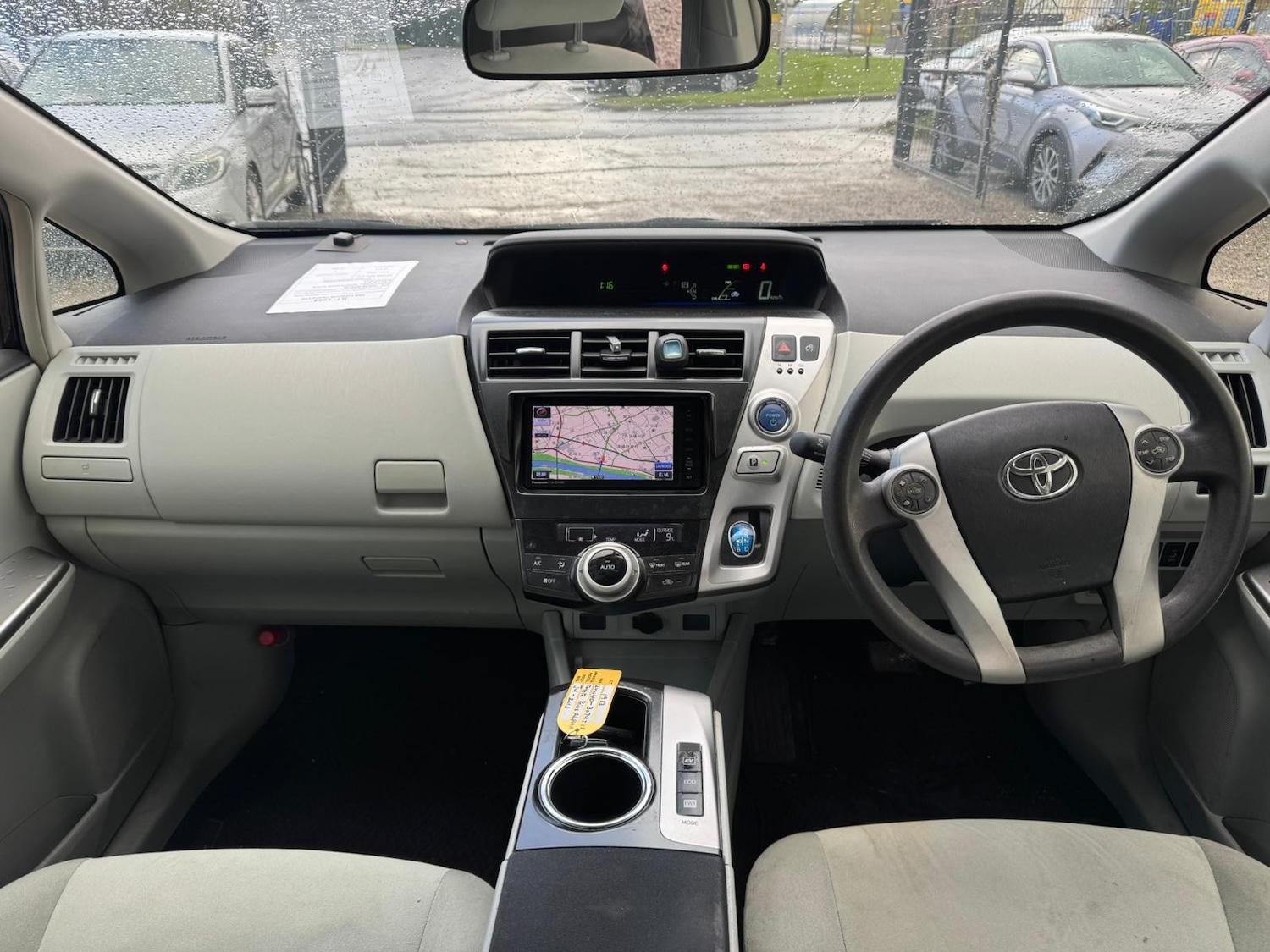 Used Toyota Prius+ 2026 for sale - 78219519: Photo 13