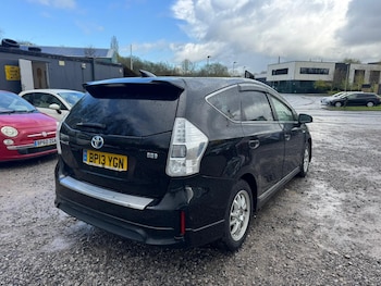 Used Toyota Prius+ 2013 for sale - 78219519: Photo