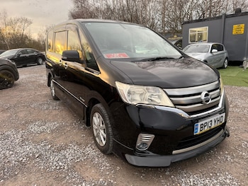 Used Nissan Serena 2013 for sale - 77307744: Photo