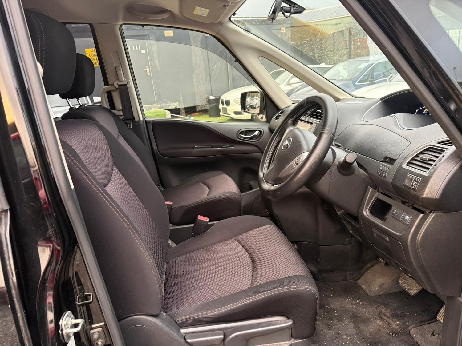 Used Nissan Serena 2026 for sale - 77307744: Photo 9