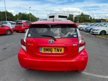 Used Toyota Aqua 2016 for sale - 79039955: Photo