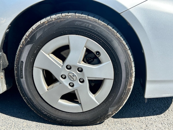 Used Toyota Prius 2025 for sale - 74518307: Photo 2