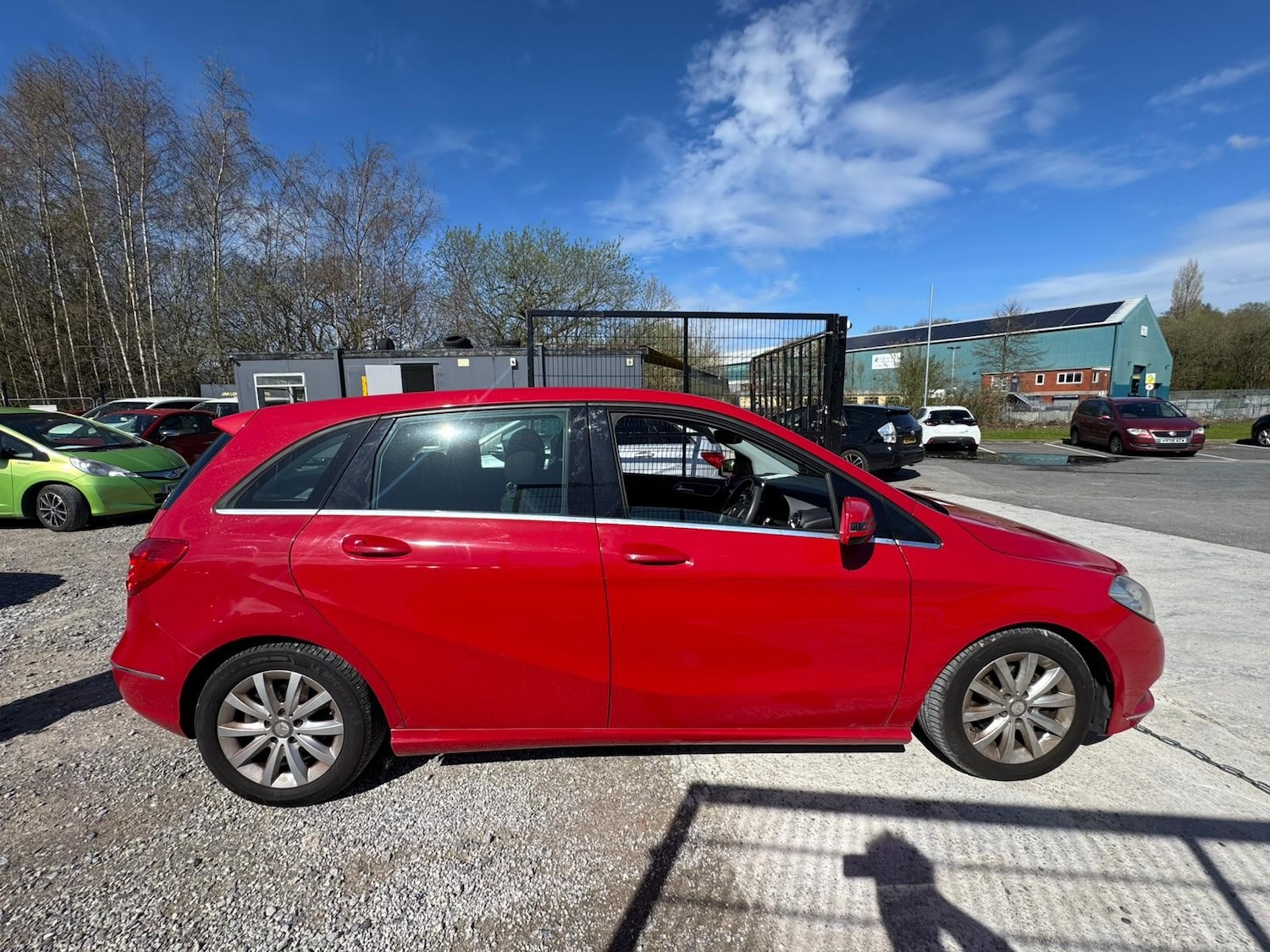 Used Mercedes-Benz B Class for sale - 78163002: Photo 2