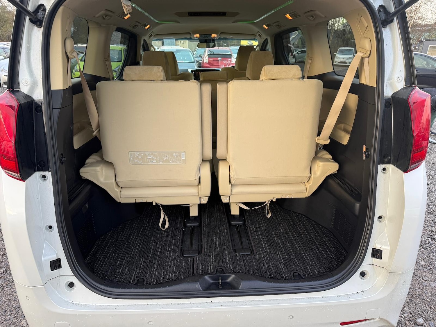 Used Toyota Alphard 2025 for sale - 76724088: Photo 17