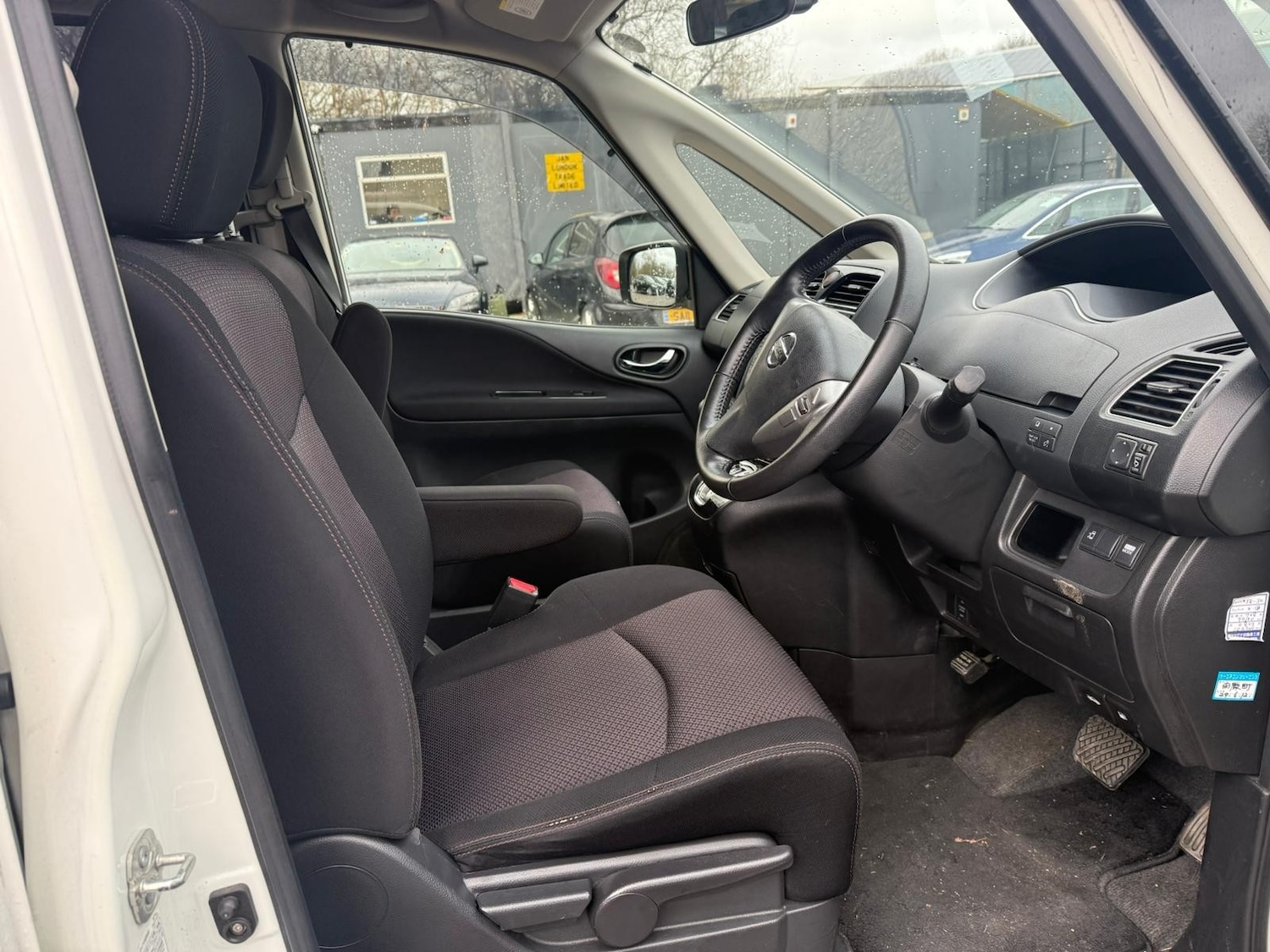 Used Nissan Serena 2026 for sale - 77293601: Photo 11