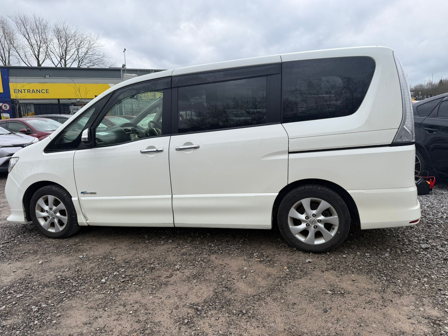 Used Nissan Serena 2026 for sale - 77293601: Photo 7